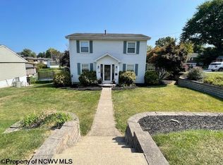 457 Lawnview Dr, Morgantown, WV