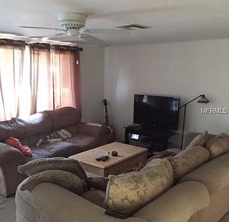 5th image of 330 E Green St