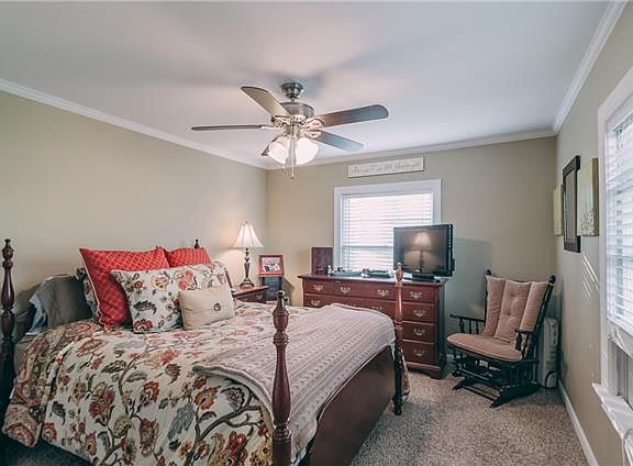 5th image of 308 Allen Dr