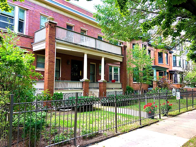 1409 W Belle Plaine Ave #1W — Photo 1