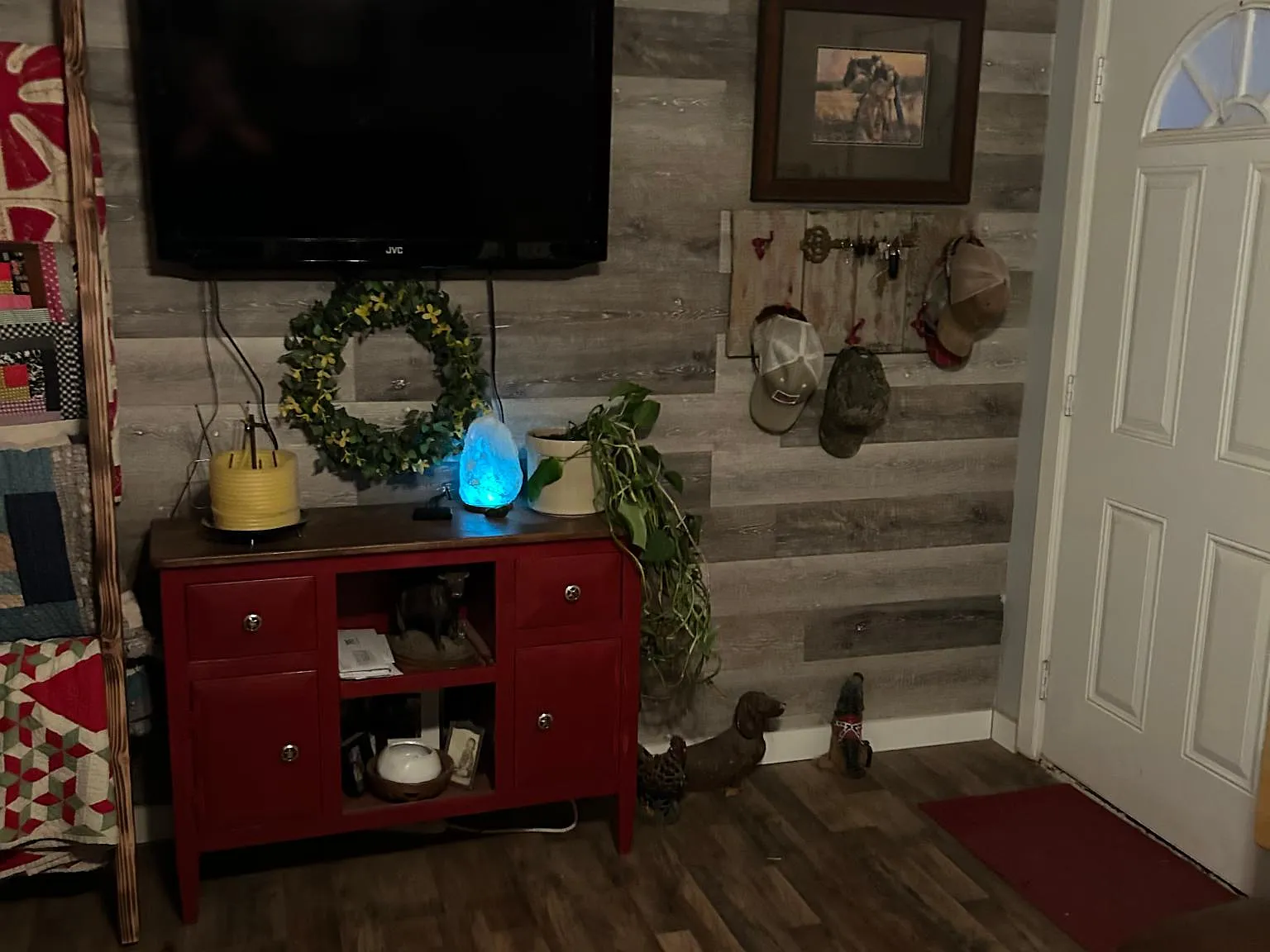 2 bed, 980 sqft, $1,200 — Photo 2