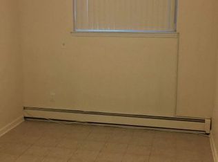 15136 17th Ave, Whitestone, NY 11357