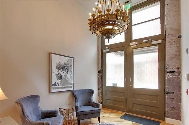1st image of 528 Bienville St APT 3A