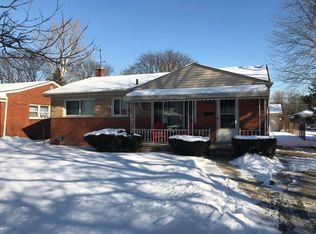 24050 Geneva Ave, Oak Park, MI 48237