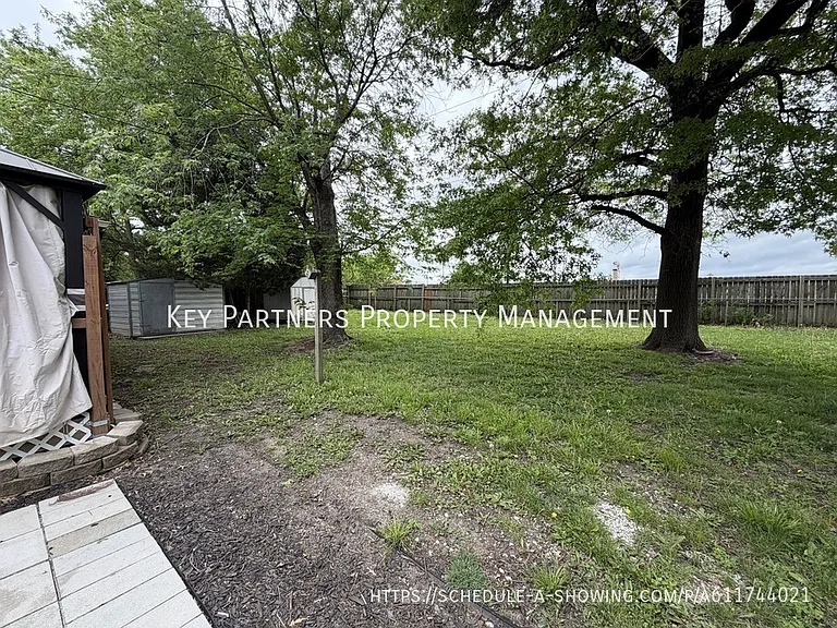 821 S Edgemere Dr — Photo 15