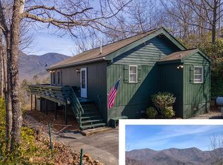 608 Tessentee Woods Rd, Franklin, NC 28734