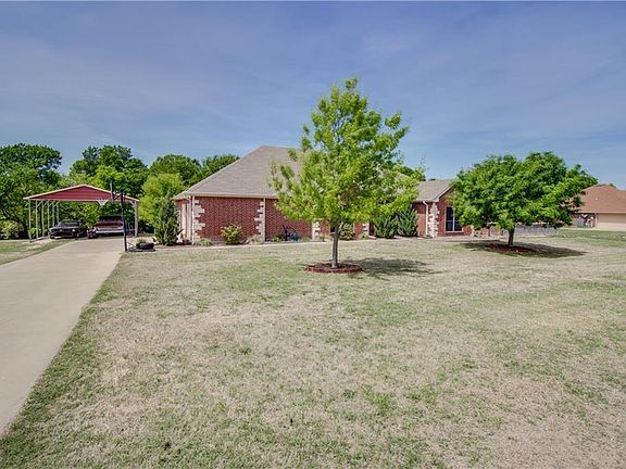3rd image of 1155 Waterford Dr