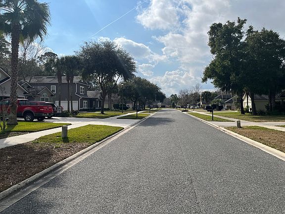 4th image of 97254 Bluff View Cir