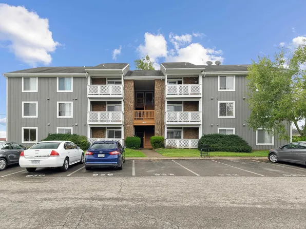 802 Cascade Ct #10, Blacksburg, VA 24060