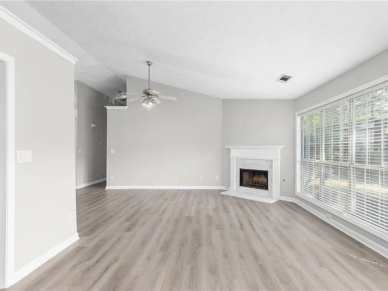 2110 Racquet Club Cir — Photo 4
