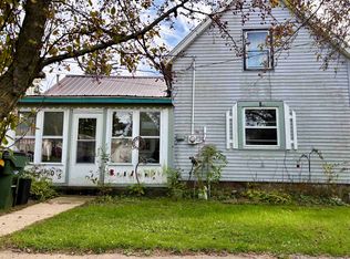 105 Bridge St, Wonewoc, WI 53968