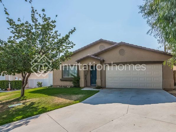 973 Half Moon Ct