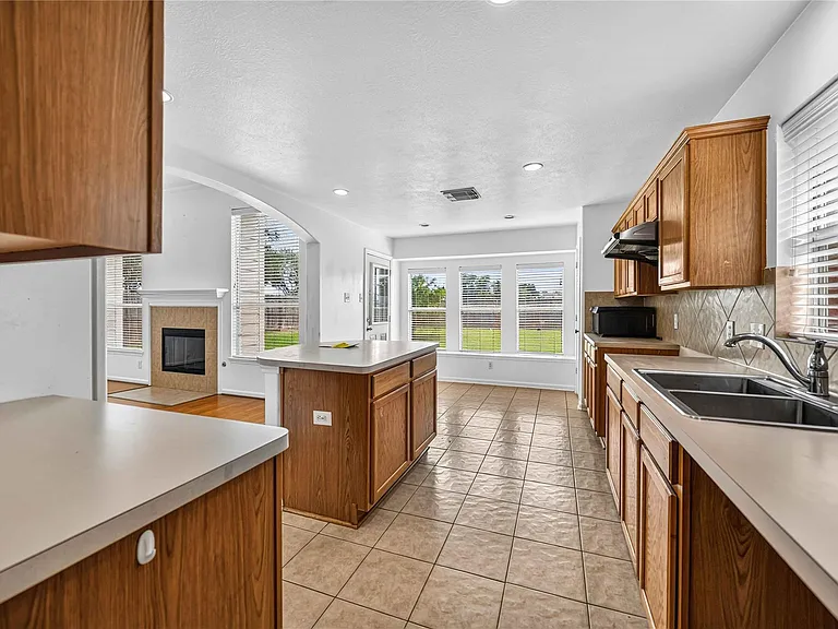 12807 Canyon Echo Dr — Photo 10