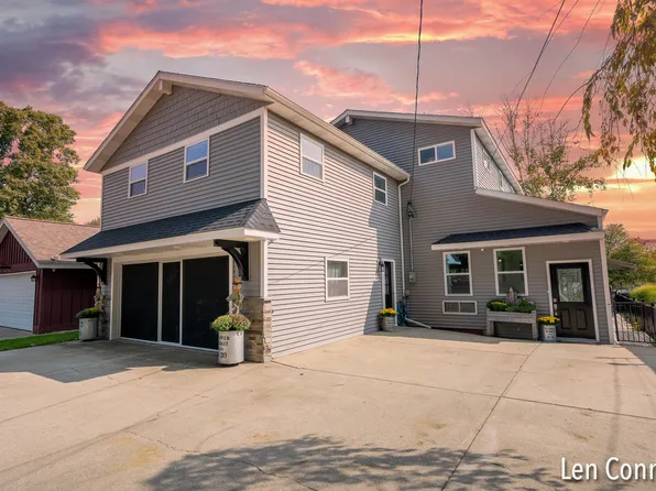 1775 Edwin Dr, Wayland, MI 49348