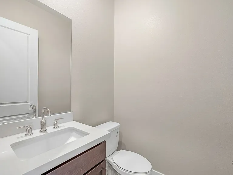 349 Tigullio Ave — Photo 41