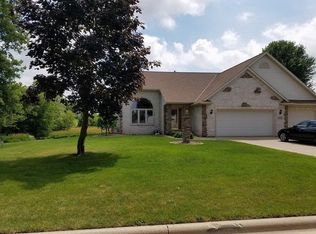 3132 Concordia Ln, Green Bay, WI 54311
