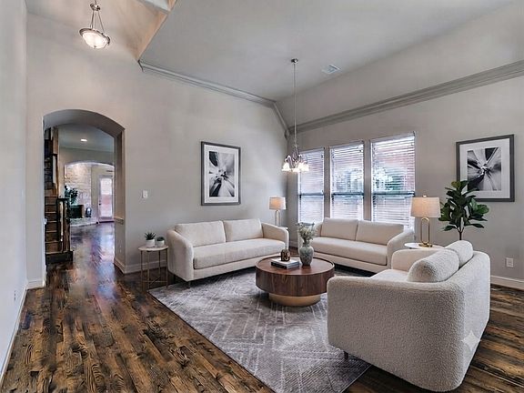 2nd image of 8714 Isaac St