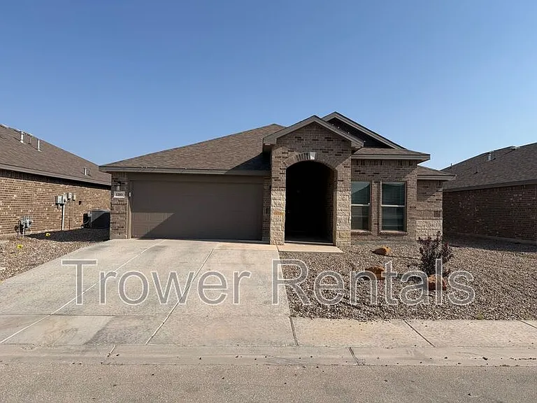 1205 Masquerade Blvd — Photo 3