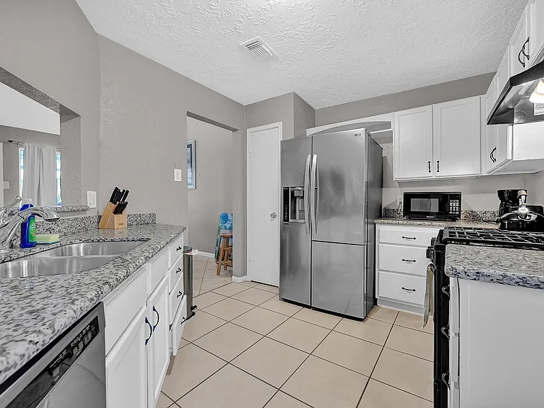 4510 Beechcraft St — Photo 10