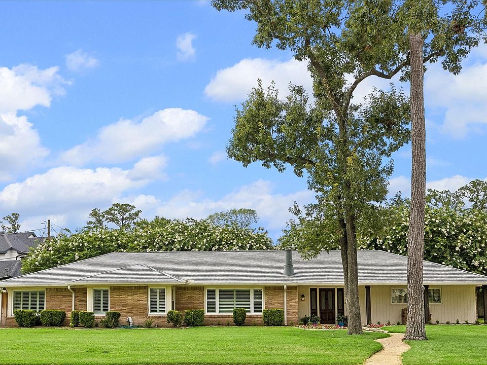 1st image of 8443 Westview Dr