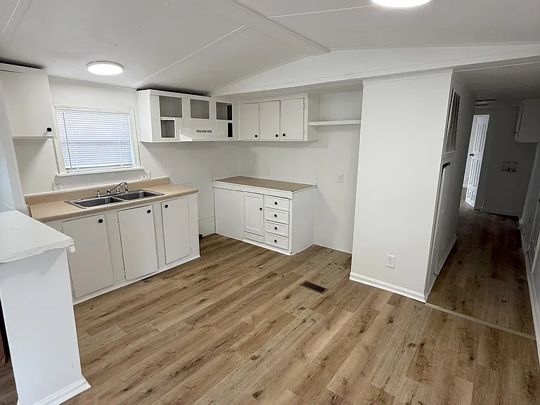 188 Bismarck Dr #13 — Photo 1