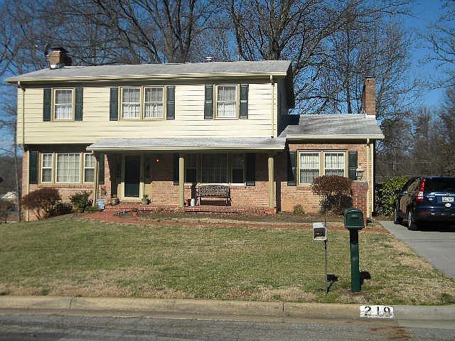 1st image of 219 Crosland Ave