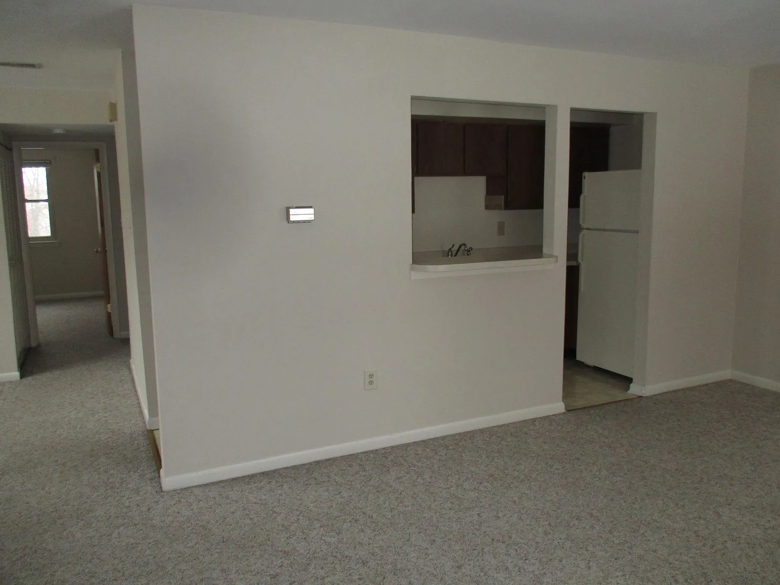 2 bed, 1000 sqft, $1,750 — Photo 4