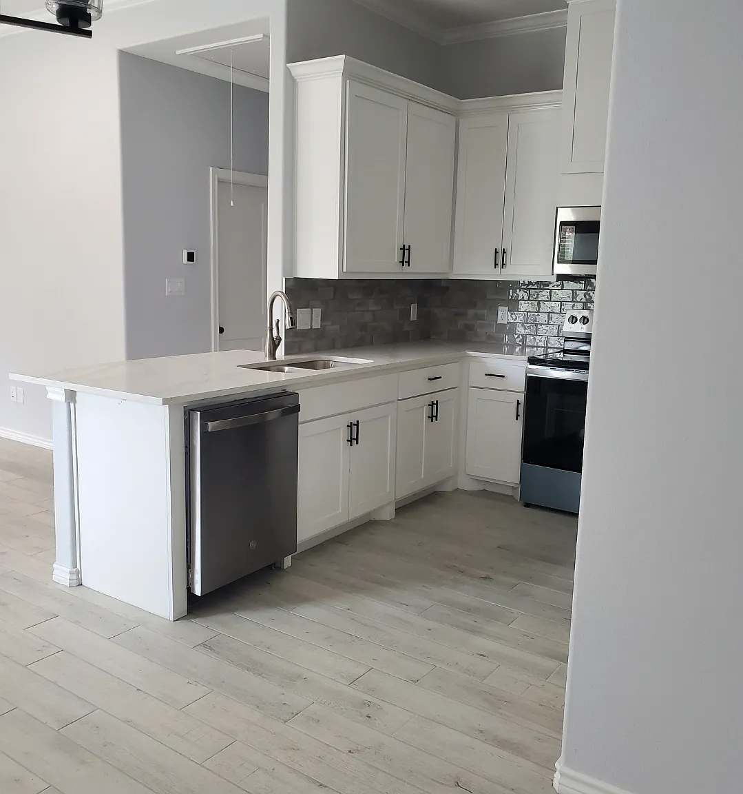 4 bed, 1540 sqft, $2,995 — Photo 3