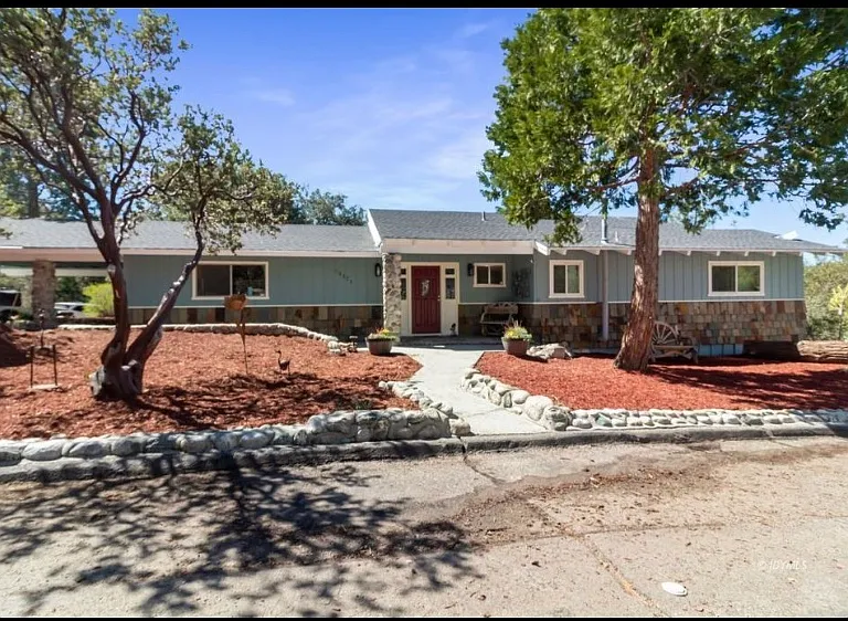 54171 Rockdale Dr — Photo 1