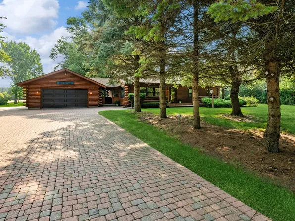 1611 47th Ave, Kenosha, WI 53144