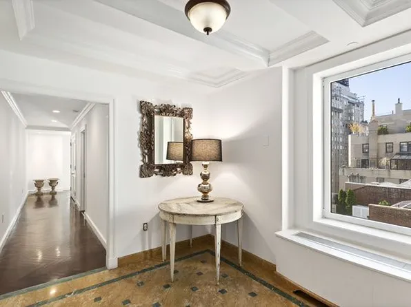 15 East 69th Street image 4 of 8