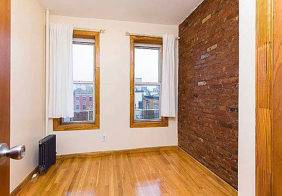 5th image of 355 Hooper St Floor 2