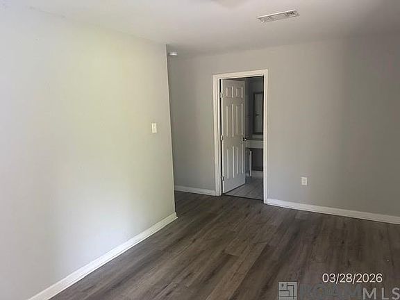 5th image of 9680 Ridgewood Dr