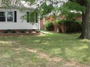 610 Clover Dr, High Point, NC 27262