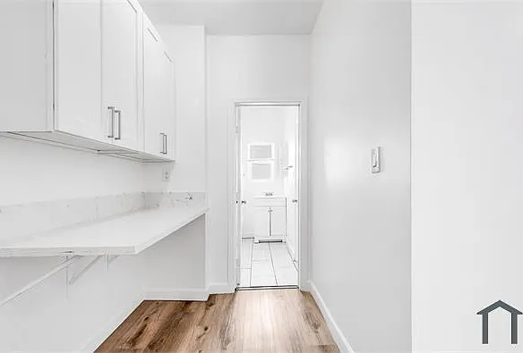 1843 S La Brea Ave #B — Photo 7