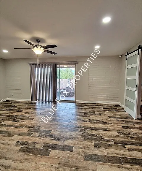 1933 S Palma Pl — Photo 10