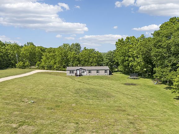 2nd image of 8079 Golf Club Rd