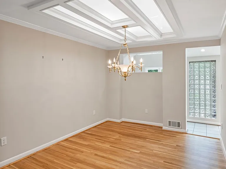 5002 Wenruth Pl — Photo 44