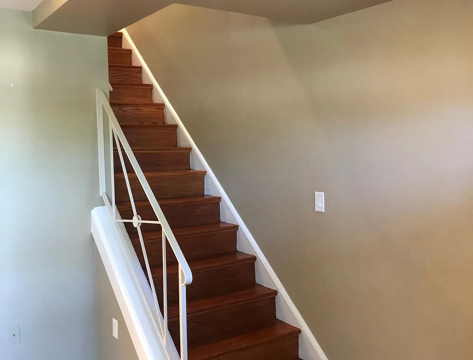 2 bed, 1.5 bath, 835 sqft, $2,700 — Photo 2