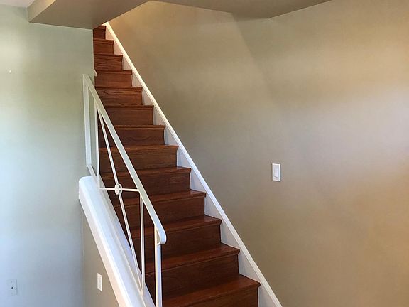 4th image of 3816 Jay Ave