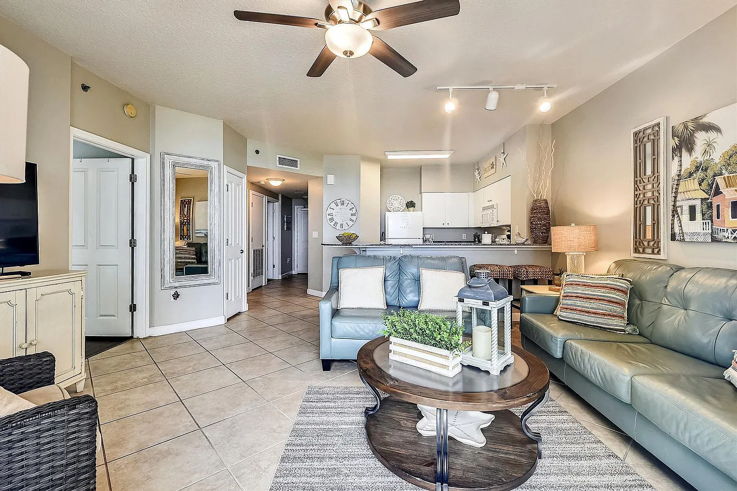 2 bed, 2.0 bath, 1248 sqft, $3,521 — Photo 3