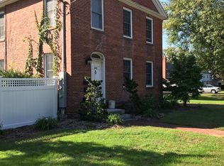 1665 Main St #A, Glastonbury, CT 06033