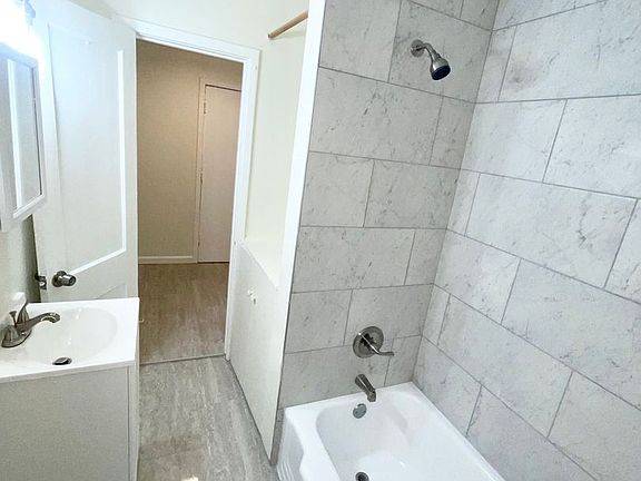 3rd image of 801 Grove St N #13738502