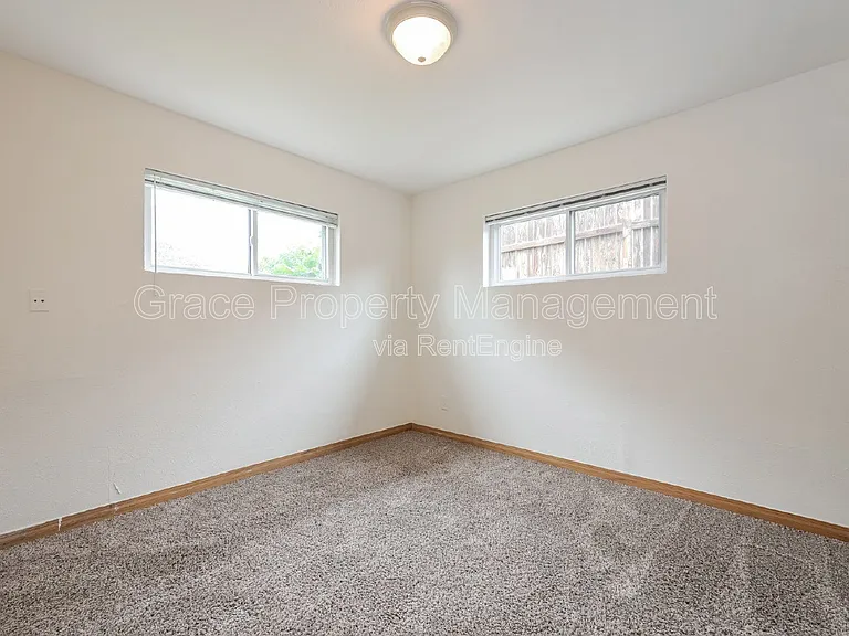 9301 Ellen Ct — Photo 14