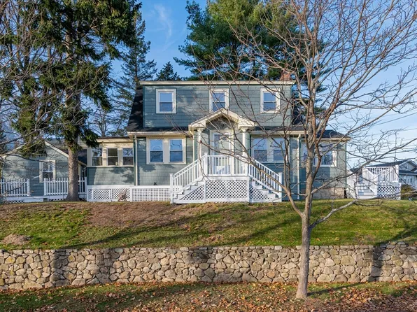 3 Simmons Rd, Hingham, MA 02043