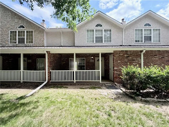 1539 E 120th St, Olathe, KS 66061