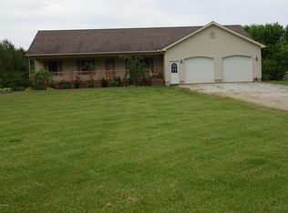 4180 N Upton Rd, Elsie, MI 48831