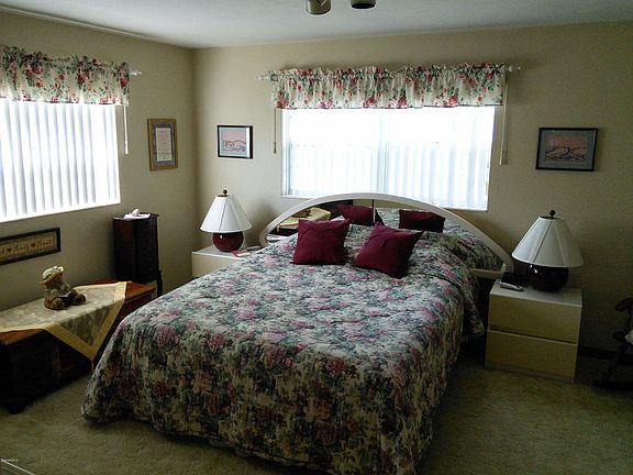 5th image of 259 Ellwood Ave