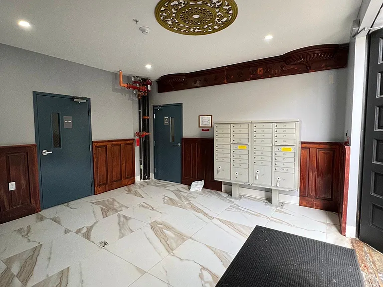 304 Richmond St #5 — Photo 12
