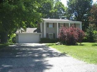 2456 Warner Rd, Flushing, MI 48433